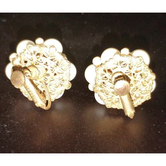 Vintage Miriam Haskell Clip-On Earrings Wood & Ivory-Tone Floral Cluster (1960s) - Picture 4 of 4
